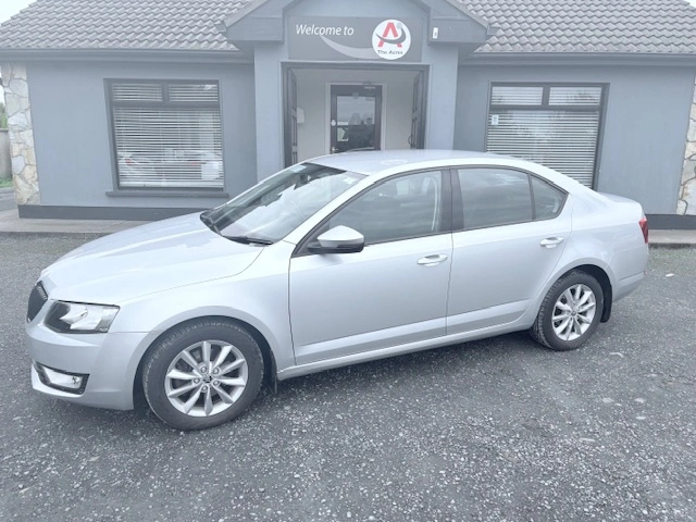 2017 SKODA OCTAVIA