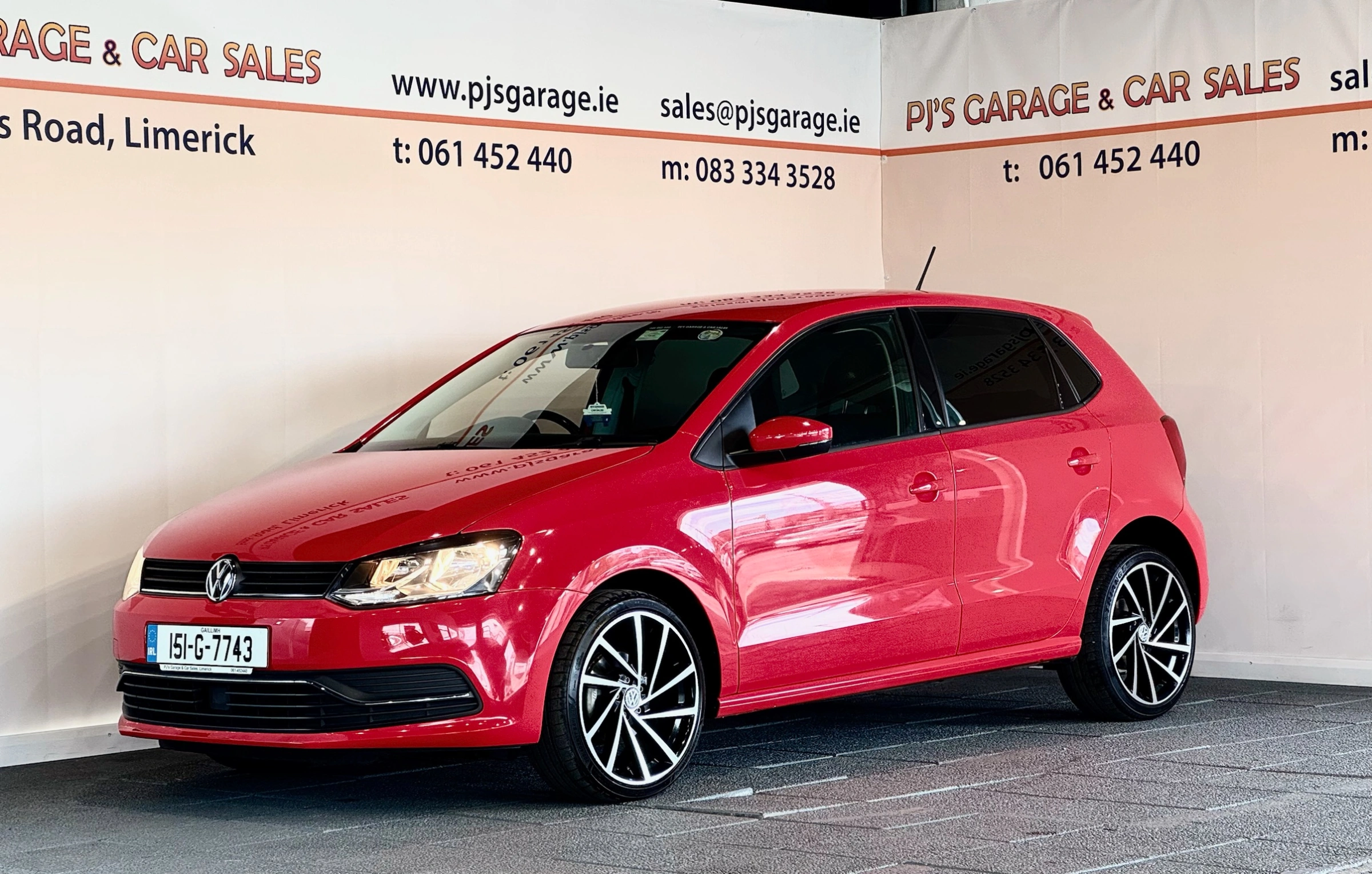 2015 VOLKSWAGEN POLO