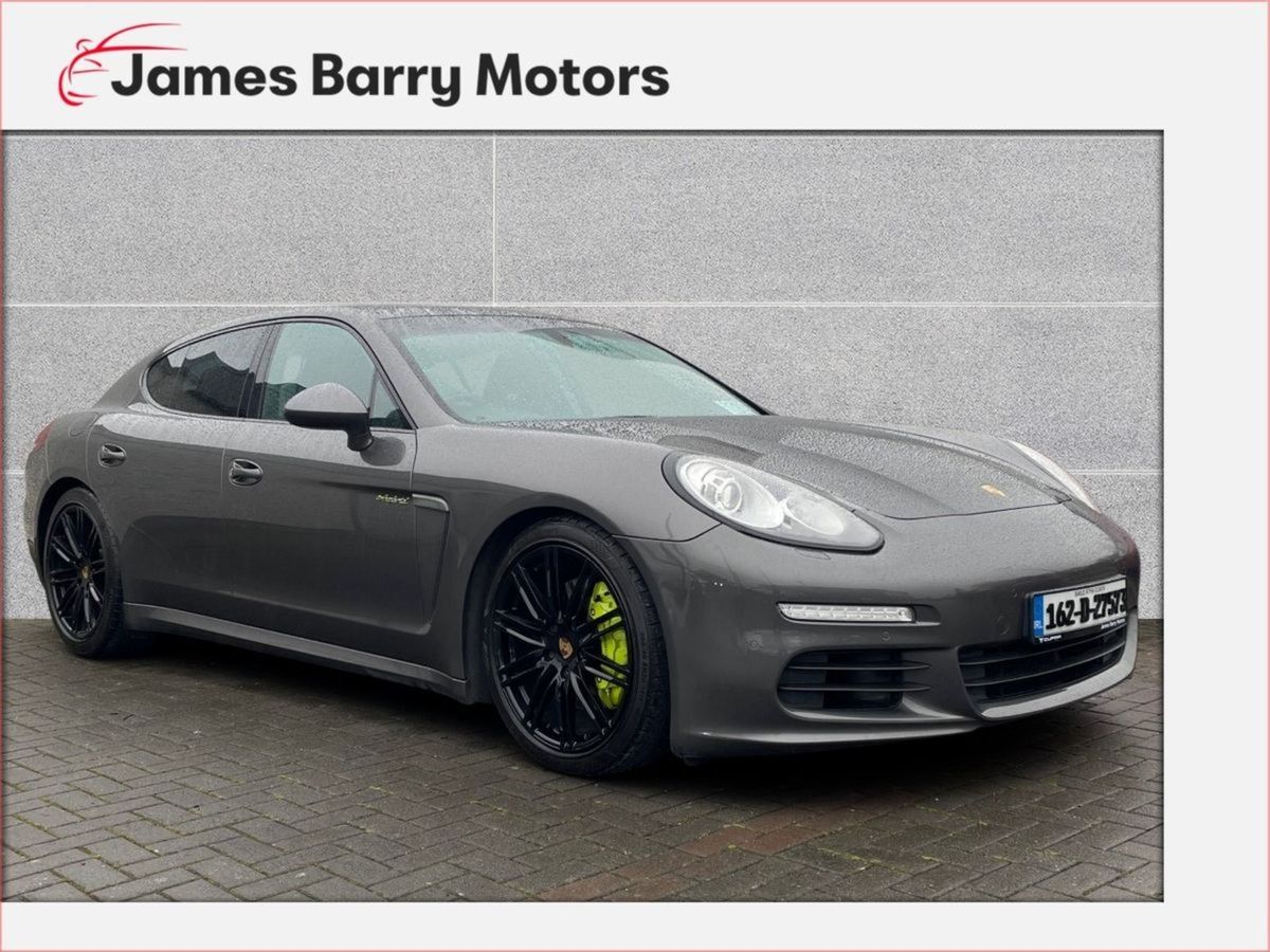 2016 Porsche Panamera