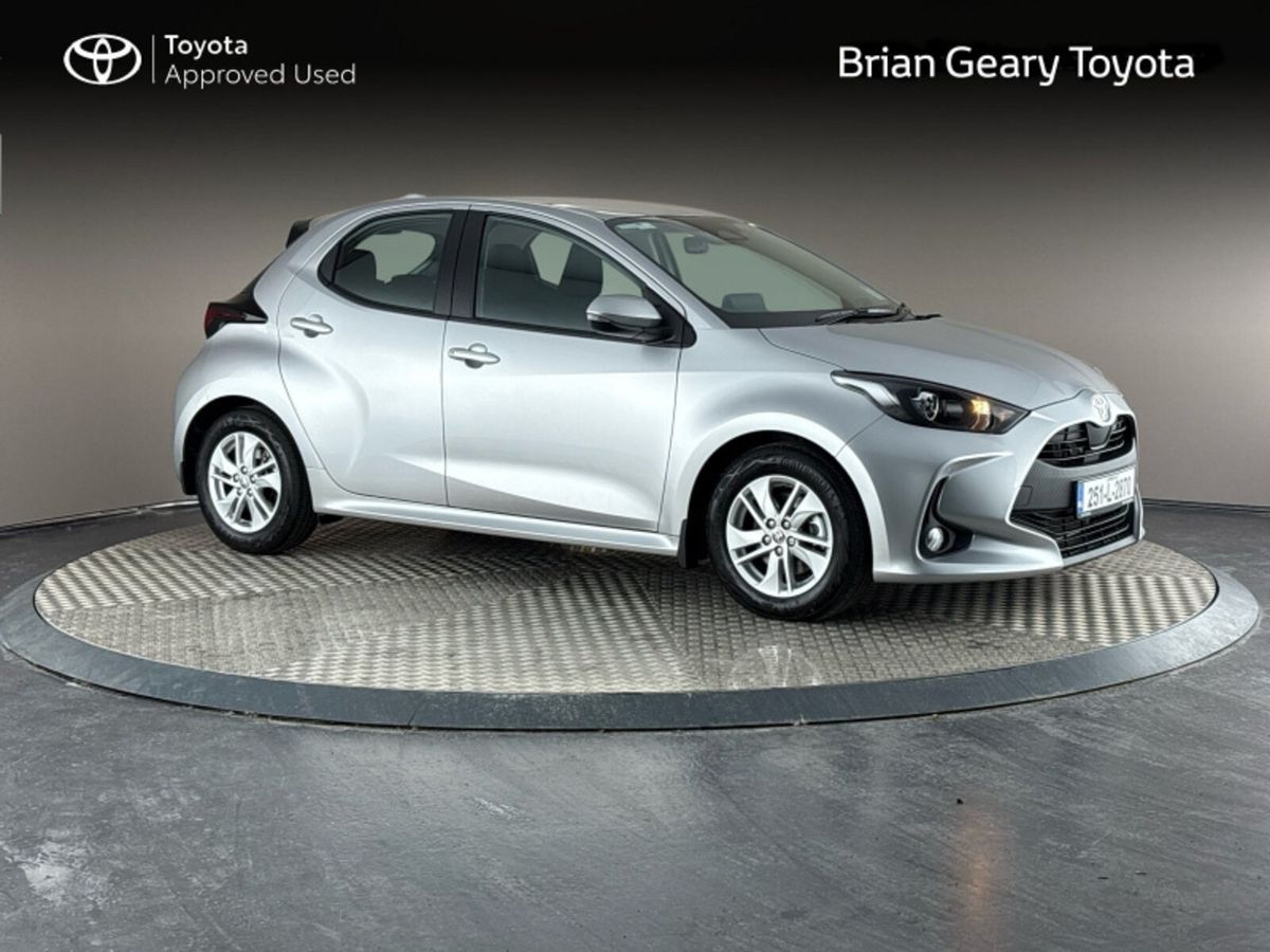 2025 Toyota Yaris Luna