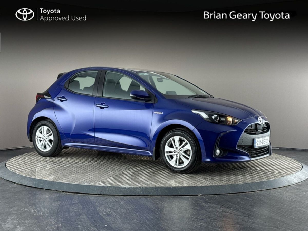 2021 Toyota Yaris Luna