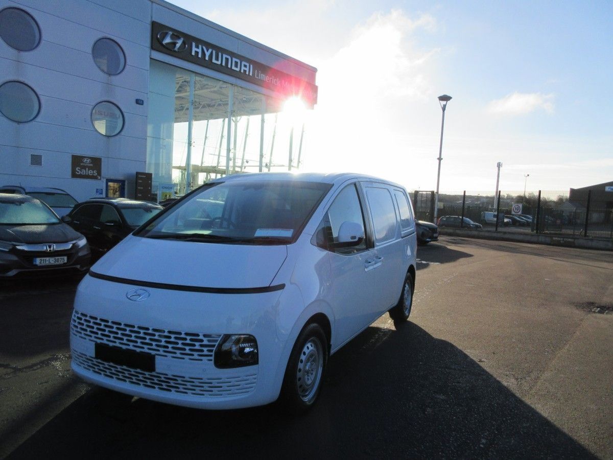 2025 Hyundai Staria