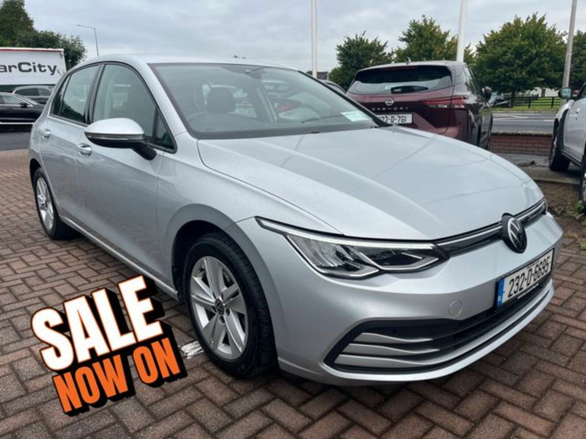 2023 Volkswagen Golf Life