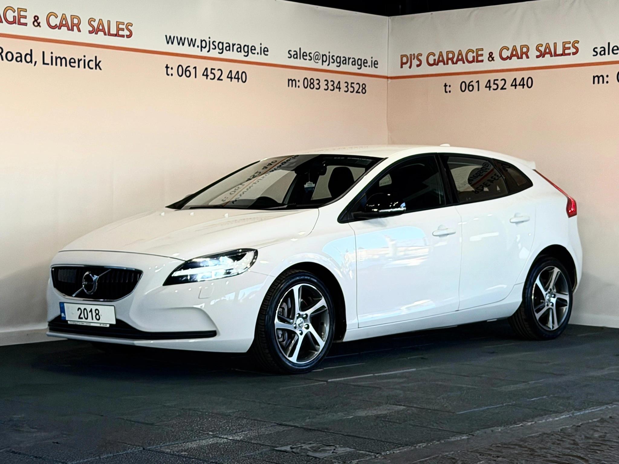 2018 Volvo V40